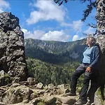 De La Vallée, En Pleine Forêt